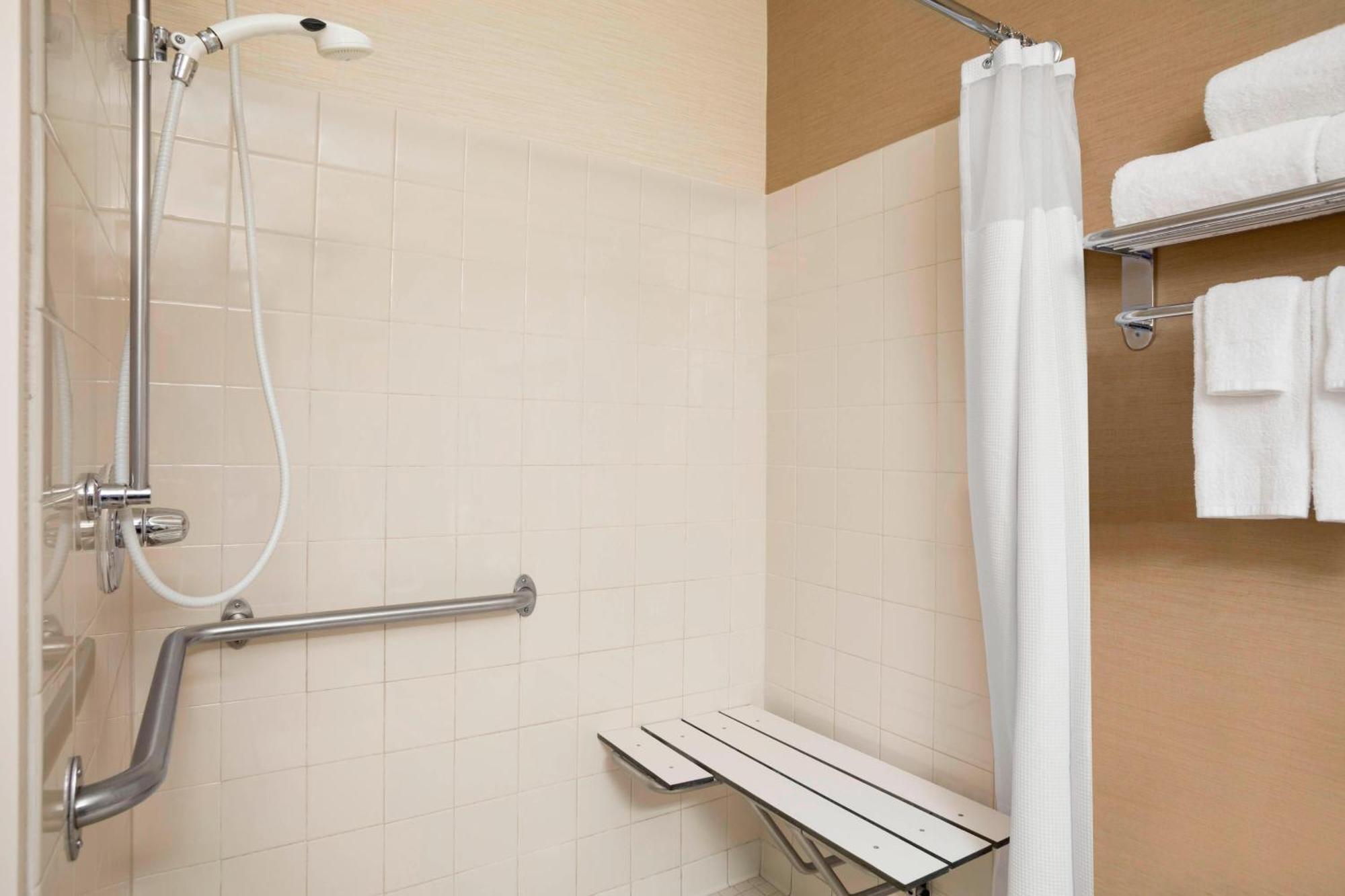 Fairfield Inn & Suites Minneapolis-St. Paul Airport Mendota Heights Exterior photo